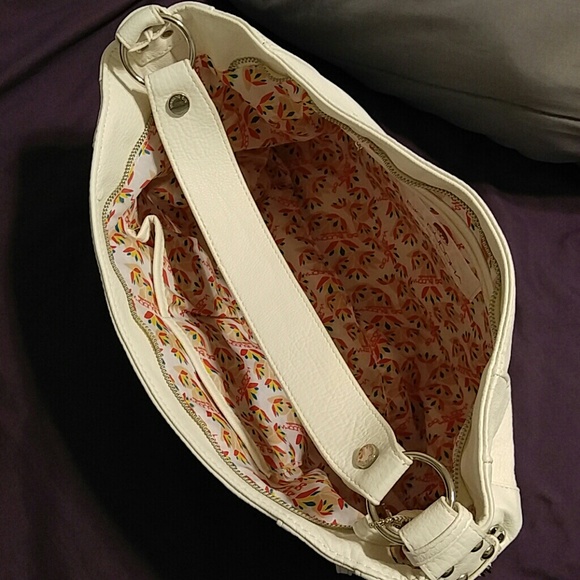 Purse - Picture 2 of 4
