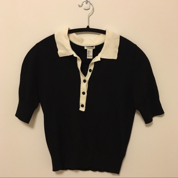 NWT Black & white sweater crop top