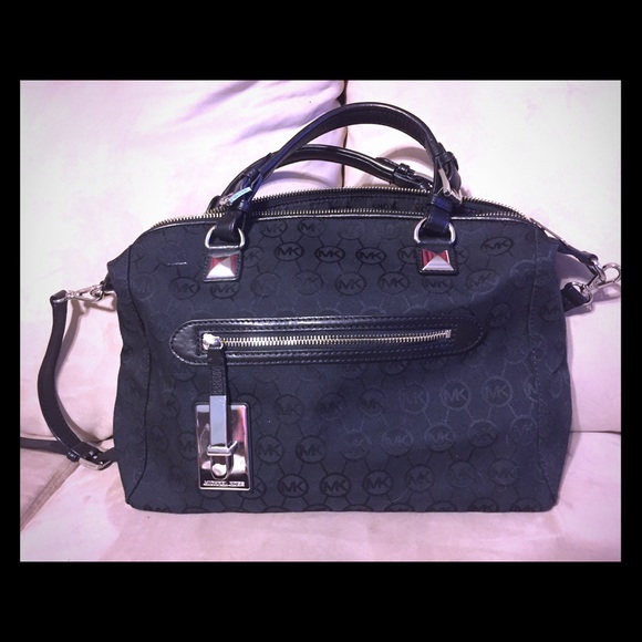 MK-Like new! MAKE OFFER
