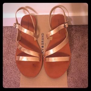 😍 Lucky Brand Grecian-Inspired Sandals 😍