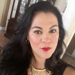 Meet your Posher, Claudia