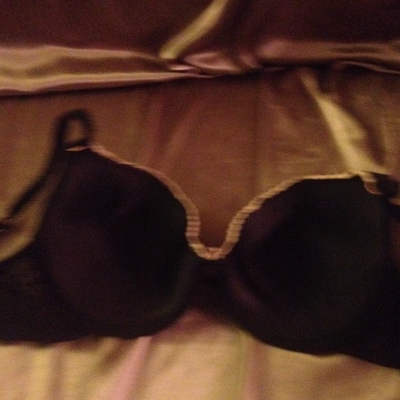 B. Tempted bra 34D - Picture 3 of 4