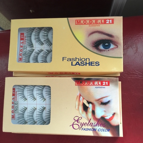 False eyelashes - Picture 2 of 2