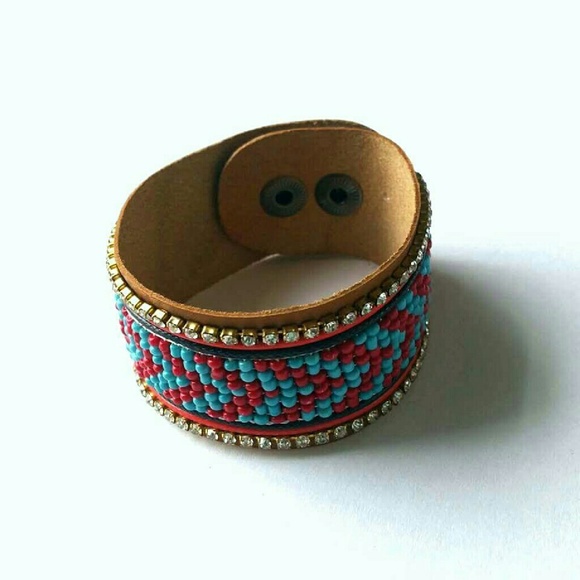 Leather beaded bracelet - Picture 2 of 3