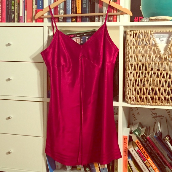 ⚡️ FLASH SALE Red Silk Banana Republic Tank