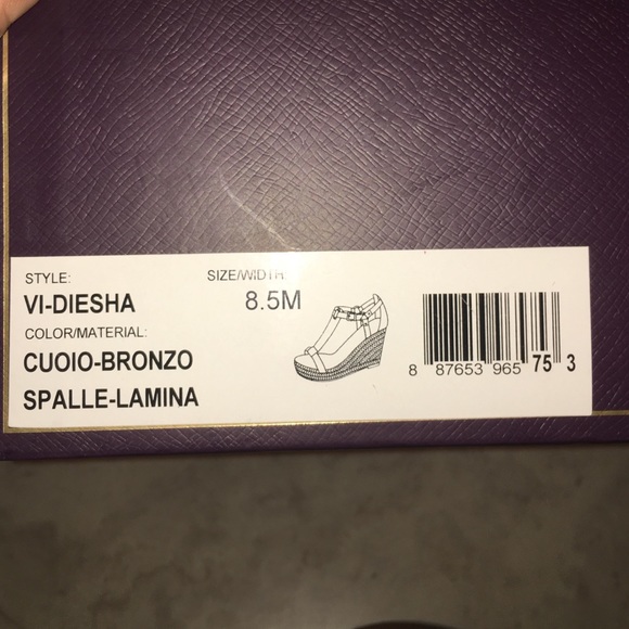 Vince Camuto wedges - Picture 2 of 2