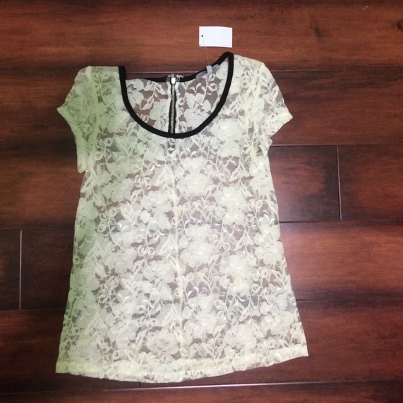 Lace top