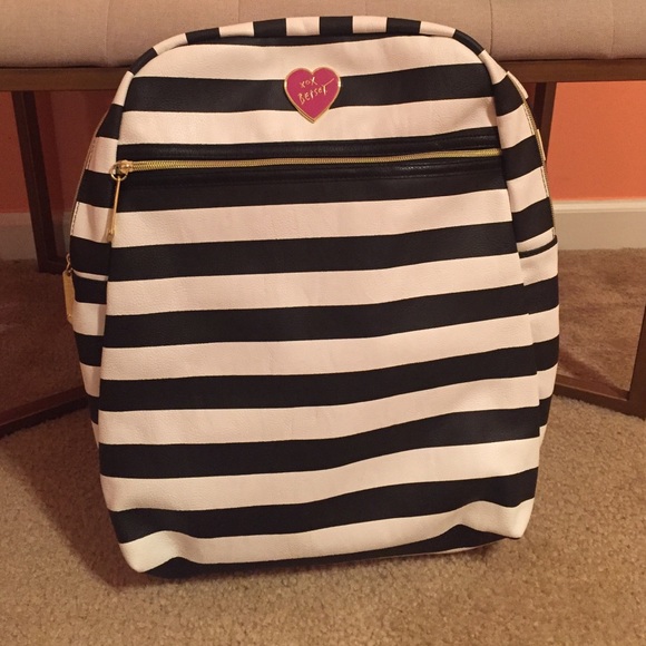Betsey Johnson Handbags - ✨ Betsey Johnson Backpack