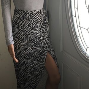 Bebe high slit skirt