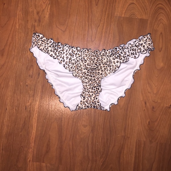 Victoria's Secret cheetah print bikini bottoms