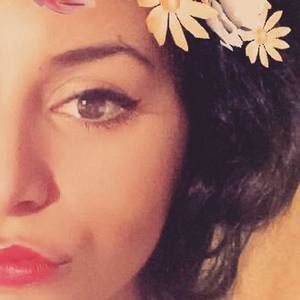 Meet your Posher, Khadija