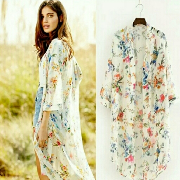 NWT Long floral Kimono