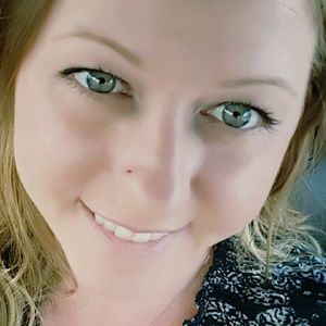 Meet your Posher, Kaila