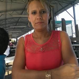 Meet your Posher, Leticia