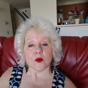 Meet your Posher, Carol