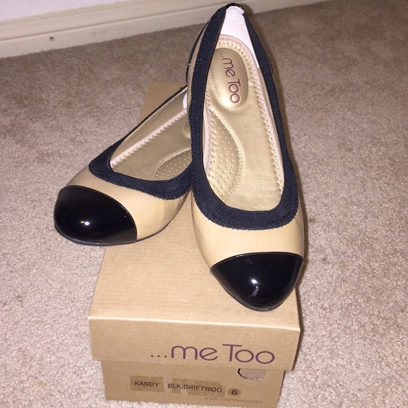 Me too flats size 6