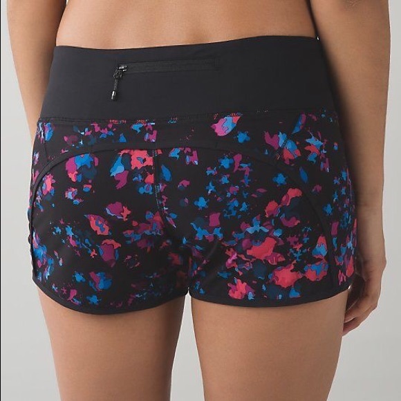 Lululemon Run Times short (4-way stretch)