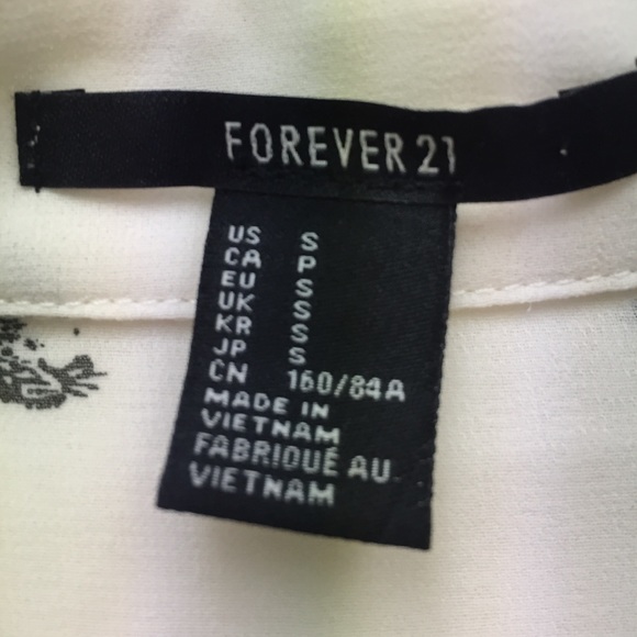 Sheer blouse with leopard faces - Picture 3 of 4