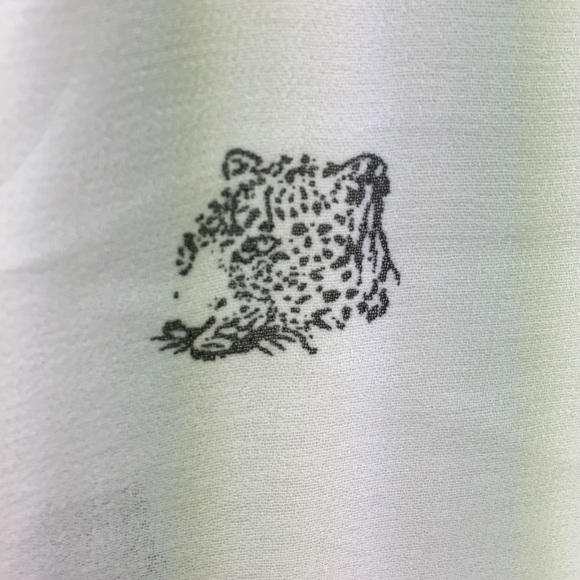 Sheer blouse with leopard faces - Picture 4 of 4