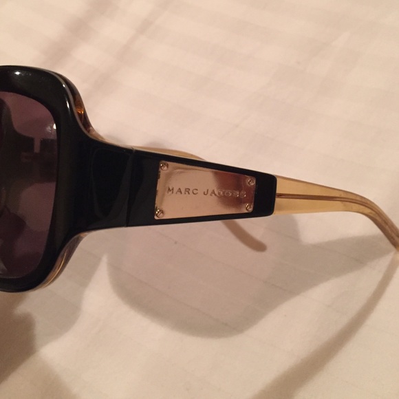 Marc Jacobs women\'s sunglasses.