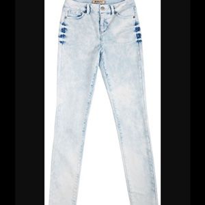 Blue spice light washed jeans stretchy