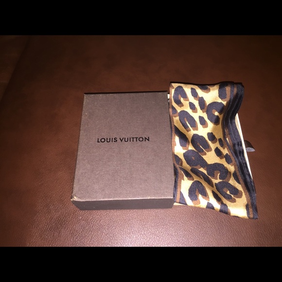 Louis Vuitton Scarf Twilly