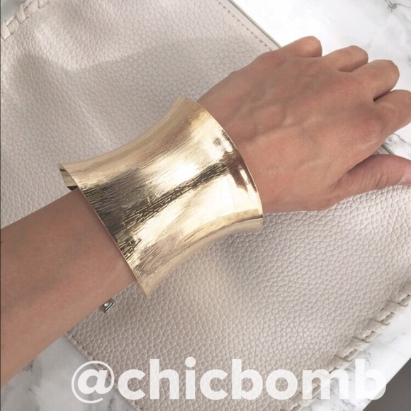 Celebrity style Statement cuff - Picture 3 of 4