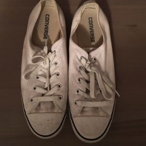 White low top converse