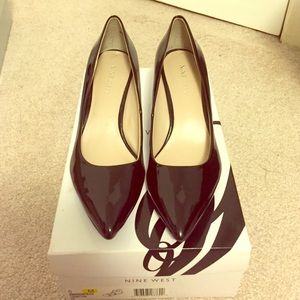 Nine West black patent kitten heels