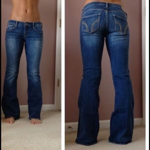 Hollister blue jeans bootcut!