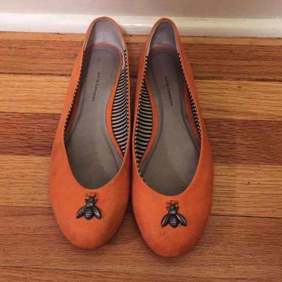 Pilcro bumblebee flats