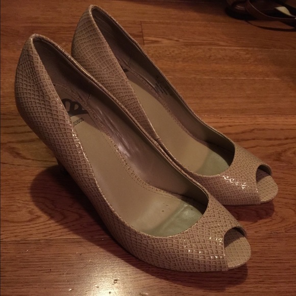 Fergalicious by Fergie Sariah Nude OT Pump