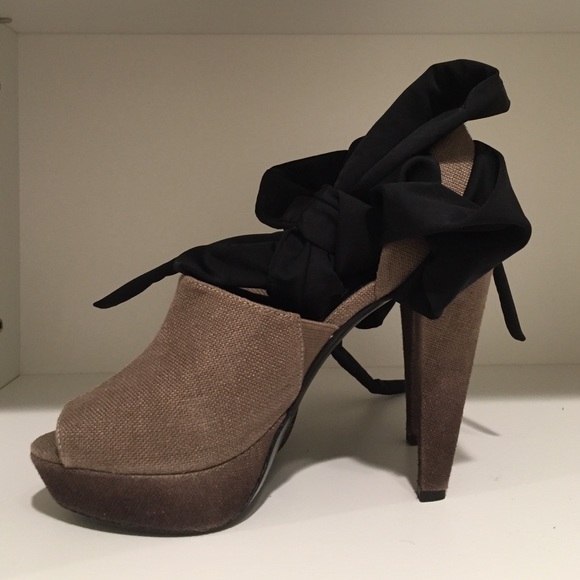 7 for all Mankind peep toe sandal heels