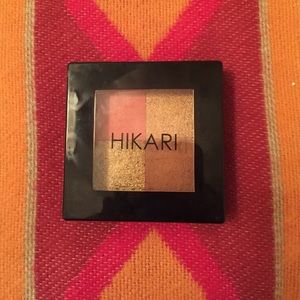 Hilkari shimmer bronzer, blush, and highlighter