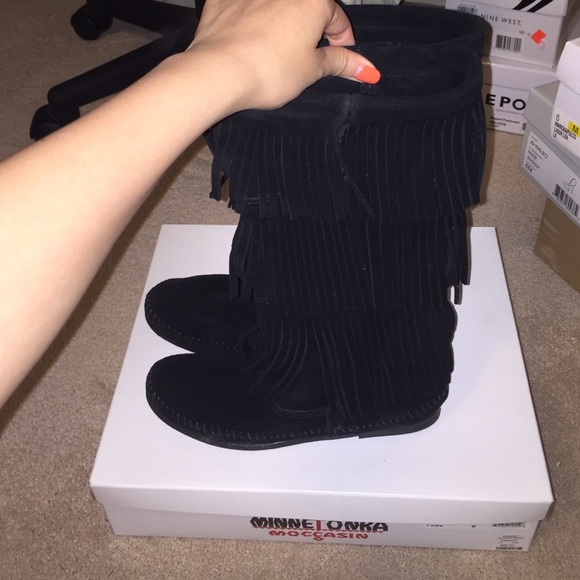 Minnetonka fringe boots