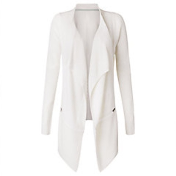Lululemon Resolution Wrap-SOLD OUT EVERYWHERE - Picture 1 of 4