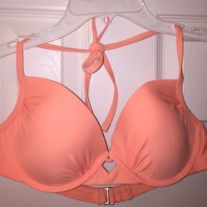 Peach bikini top. Size M. NWOT.