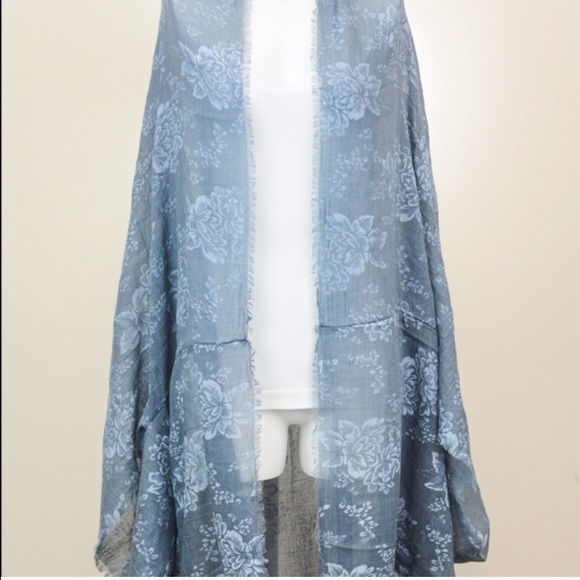 Beautiful Floral Kimono Cardigan - Picture 3 of 3