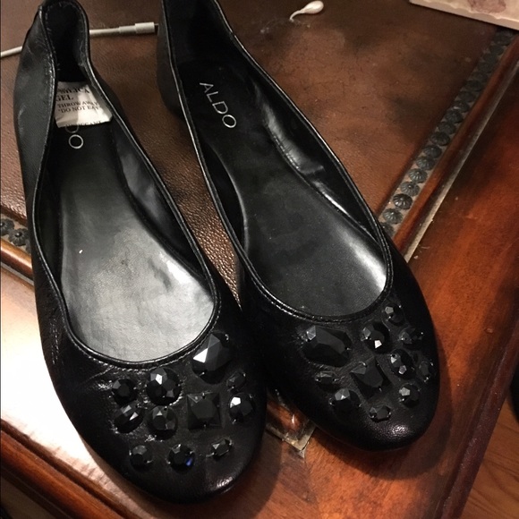 Aldo black leather flats. - Picture 1 of 3