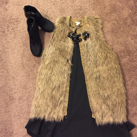 Fur vest