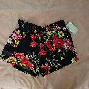 Flowy floral shorts