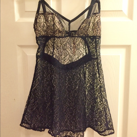 Victoria's Secret Lace Lingerie BNWT - Picture 1 of 4