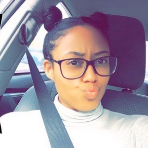 Meet your Posher, Jasmine