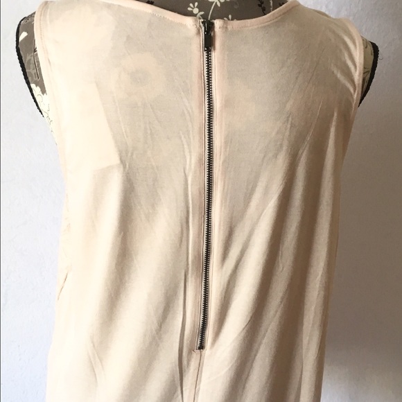 πSALEπBanana Republic sleeveless top - Picture 4 of 4