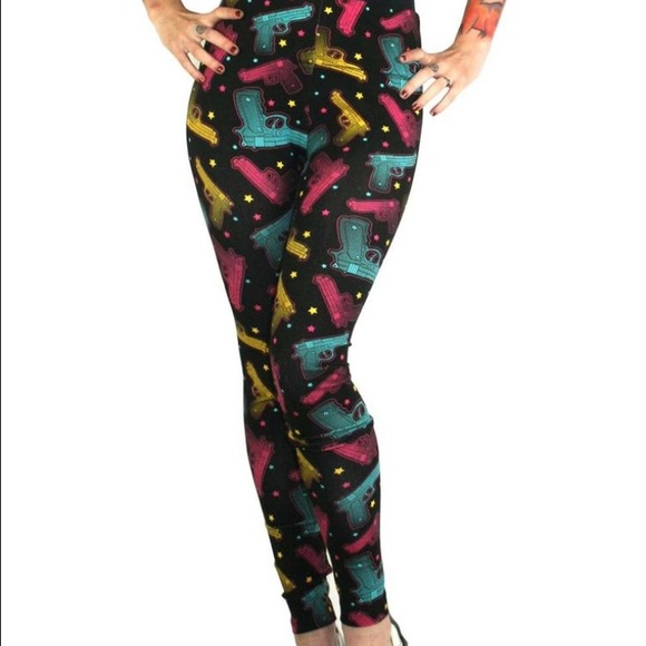 Too Fast Gun leggings