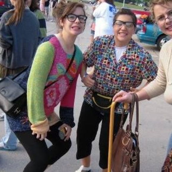 Meet your Posher, Melissa - Picture 1 of 1