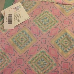 New size small LuLaRoe Azure skirt. 🦄