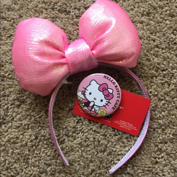 ❗️SOLD❗️Chubby Bunny x Hello Kitty Bow Headband