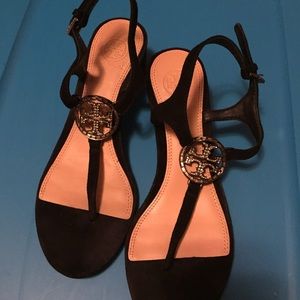 💢 SOLD 💢 Tory Burch Black Sandals