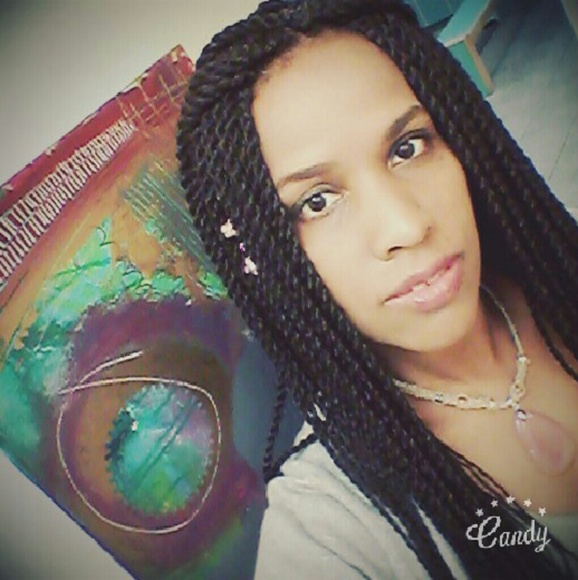 Meet your Posher, Vivian - Picture 2 of 2